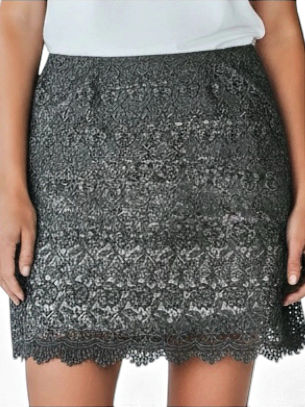 APT. 9 Black Floral Lace CrochetMini Skirt Size 16 EUC Whimsigoth witchy Boho